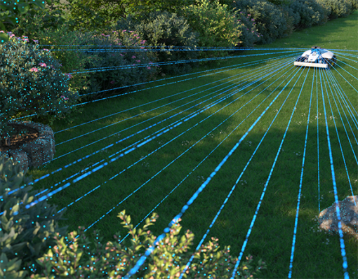 Vidí daleko, rychle reaguje